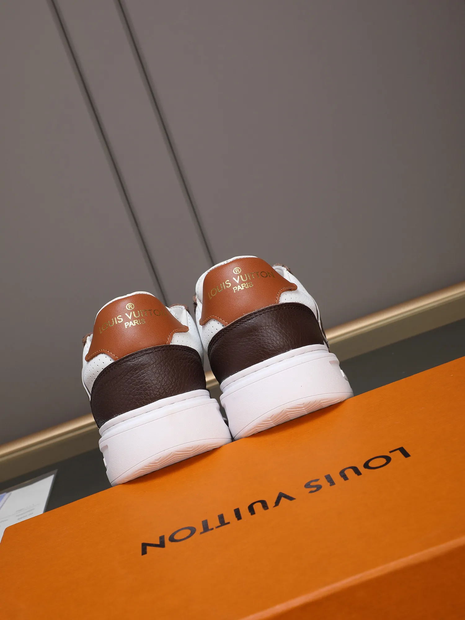 PP420 main model 👍👍👍2025 new LOUIS VUITTON [Luden Yiwei]——LV upper [Lv]🇮🇹Imported first-layer cowhide embossed🇩🇪Inside imported sheepskin lining ➕Non-slip and wear-resistant outsole. Every man's identity is reflected in his elegant and stable upper shoes🚶🏻🚶🏻📯 No matter the wind or rain, the shoe last remains unchanged and can stand the test of time🔍️. ——Code number: 38-44 (45 can be customized)